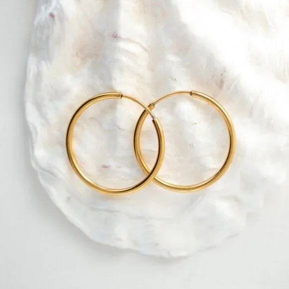 Minimalist Gold Hoop Earrings Waterproof 30mm Lightweight Hoops  Everyday - Picture 5 of 8